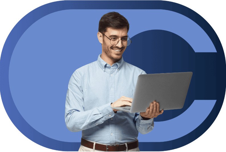 Man standing with his laptop in front of the calero logo