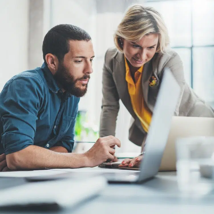MDM managed services - team looking at pitfalls of service level agreements